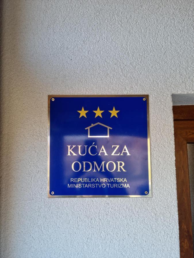 Kuca Za Odmor Baron Βίλα Kutjevo Εξωτερικό φωτογραφία